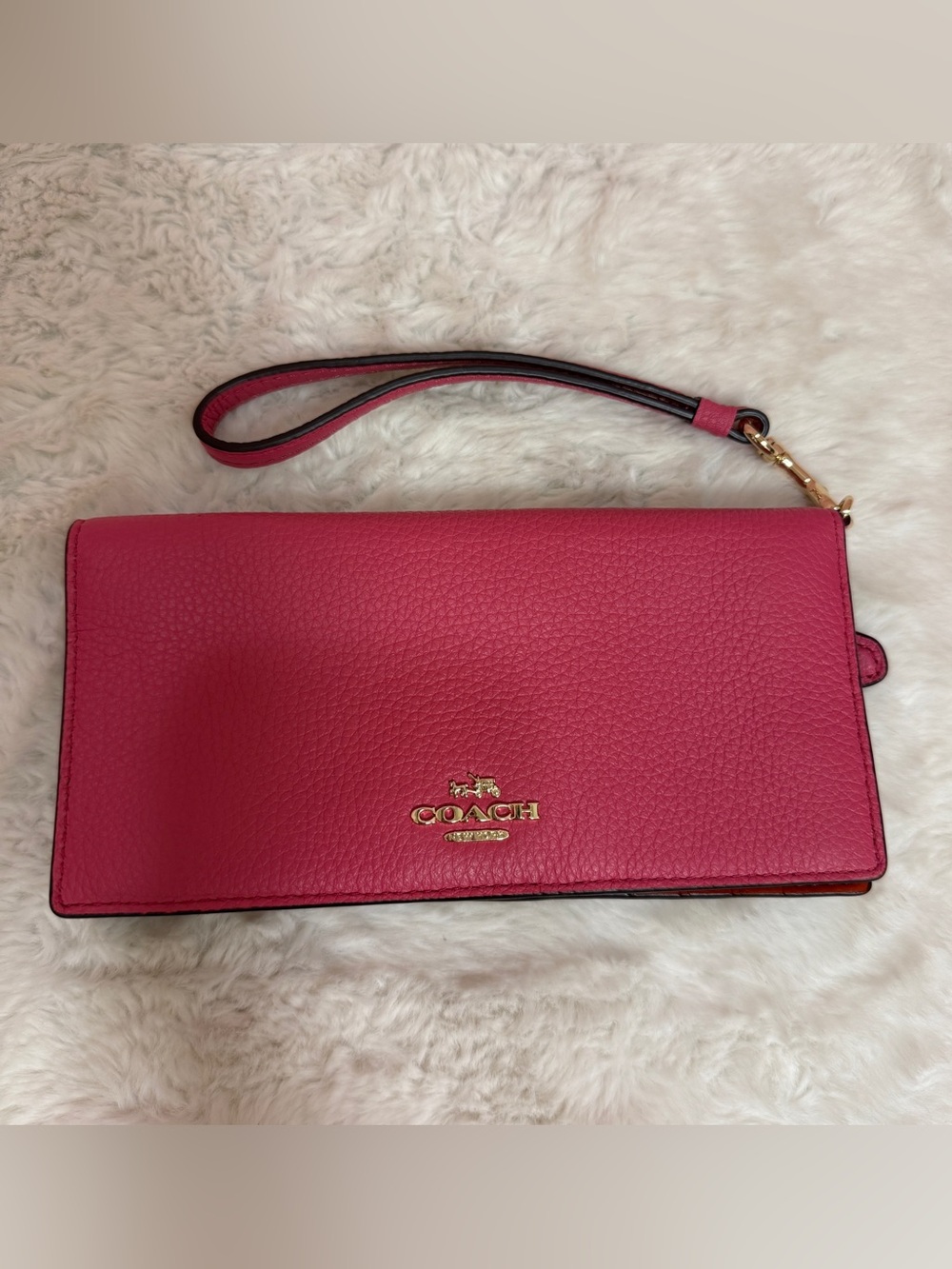 COACH Pebbled Leather Wristlet in Raspberry Pink with Gold Hardware